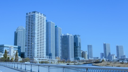 立ち並ぶ高層マンション